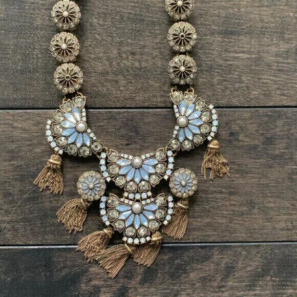 Banana Republic Tassel Necklace - Picture 2 of 3